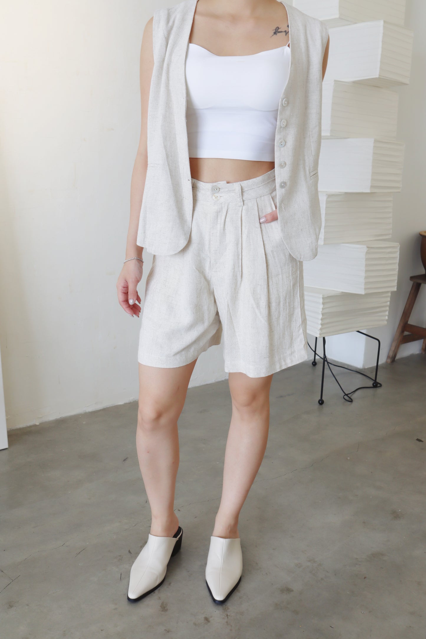 LINEN SHORTS