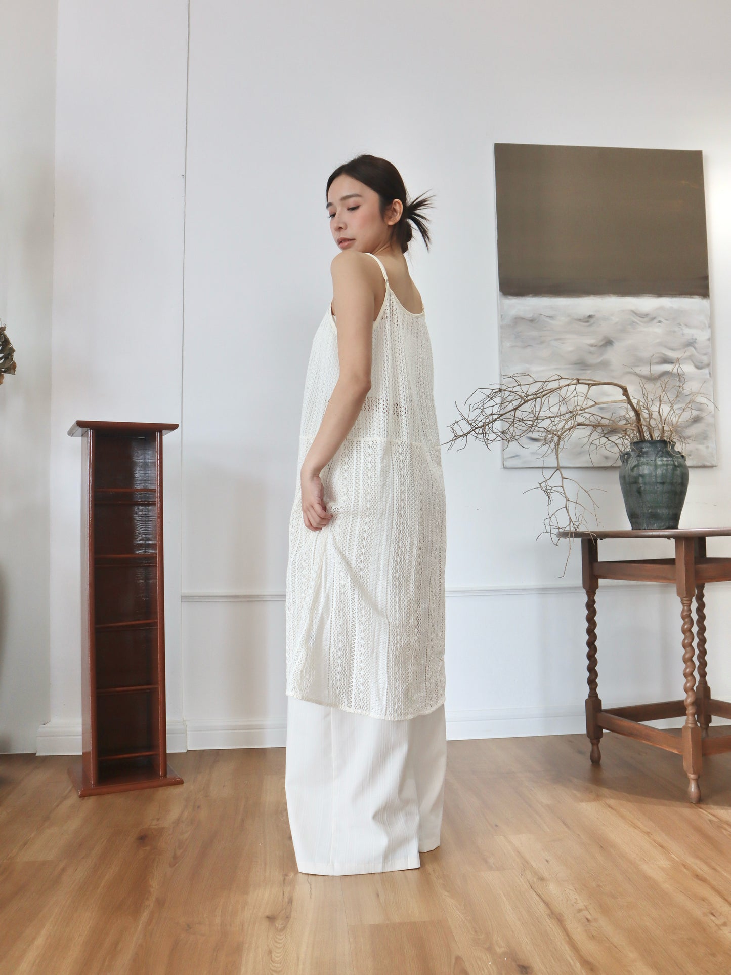 IRIS SLEEVELES LONG TOP