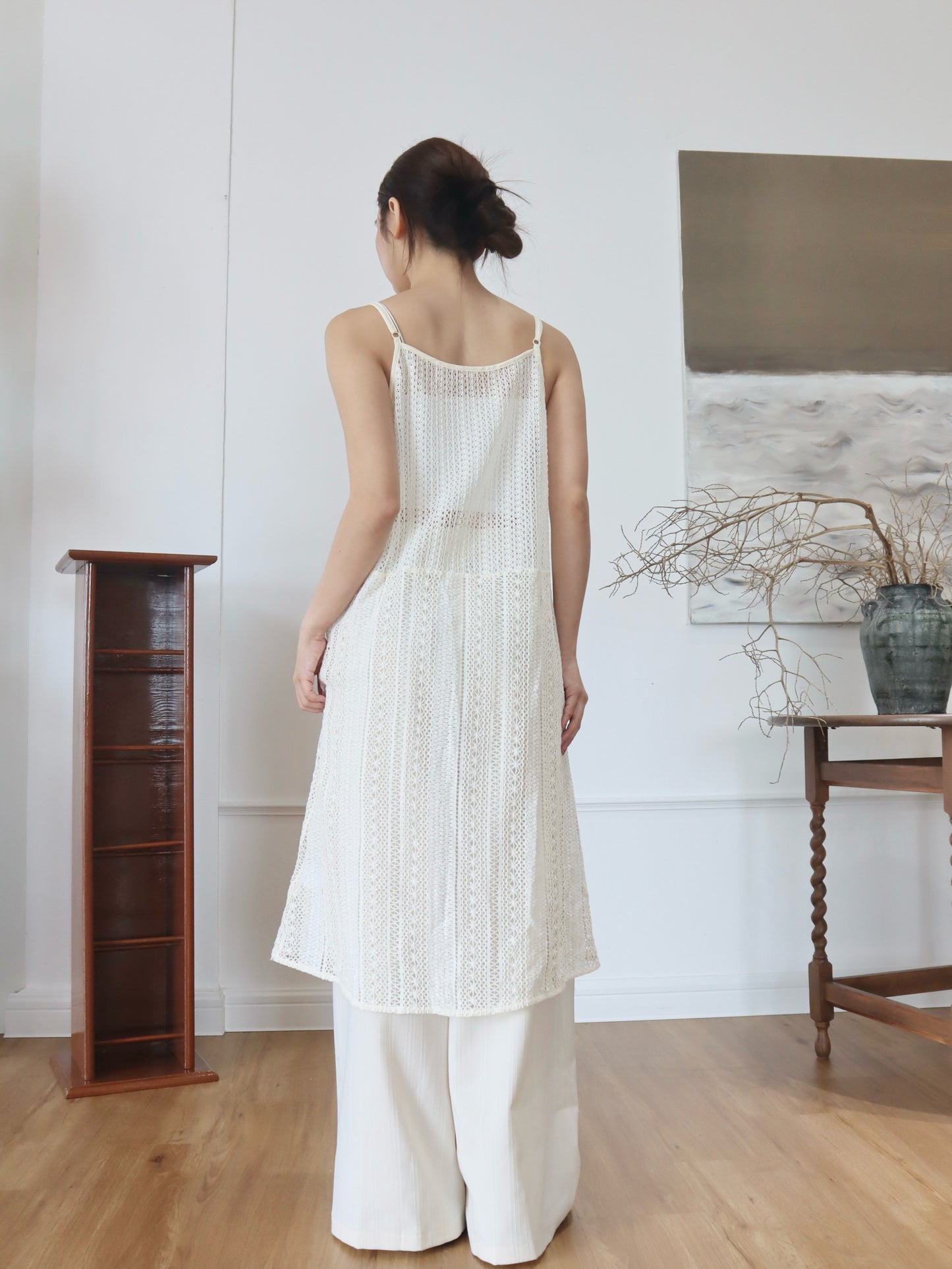 IRIS SLEEVELES LONG TOP