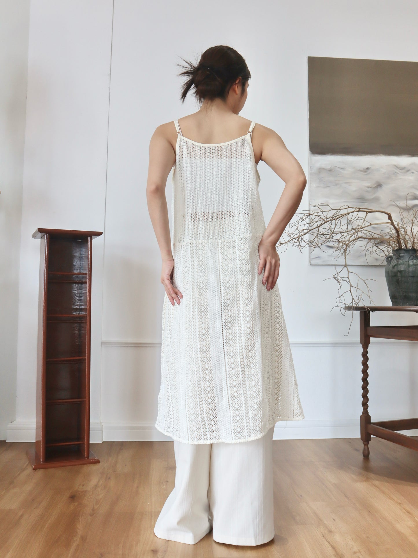 IRIS SLEEVELES LONG TOP