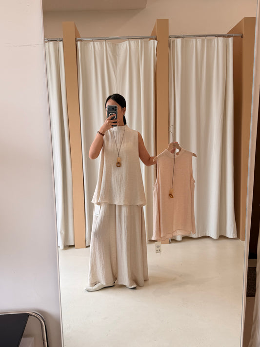 EVARA HIGH NECK TOP