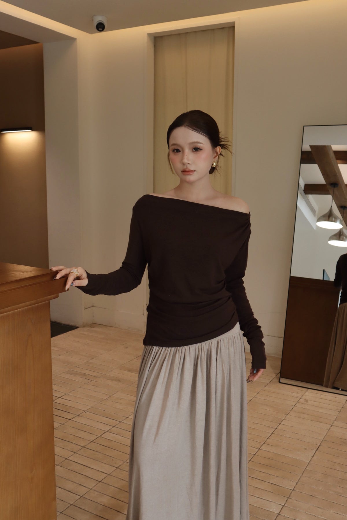 ZEN OFF SHOULDER LG SLEEVE