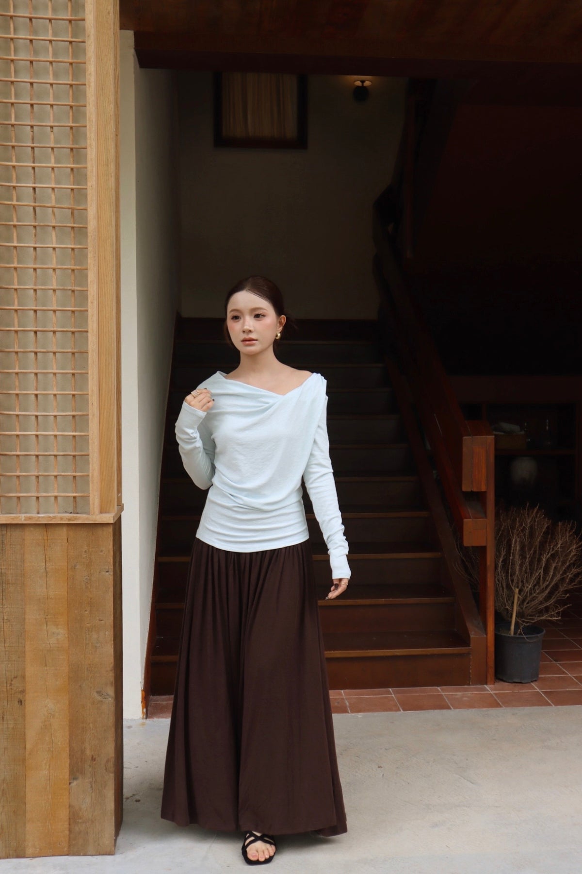 SHELLY OFF SHOULDER TOP