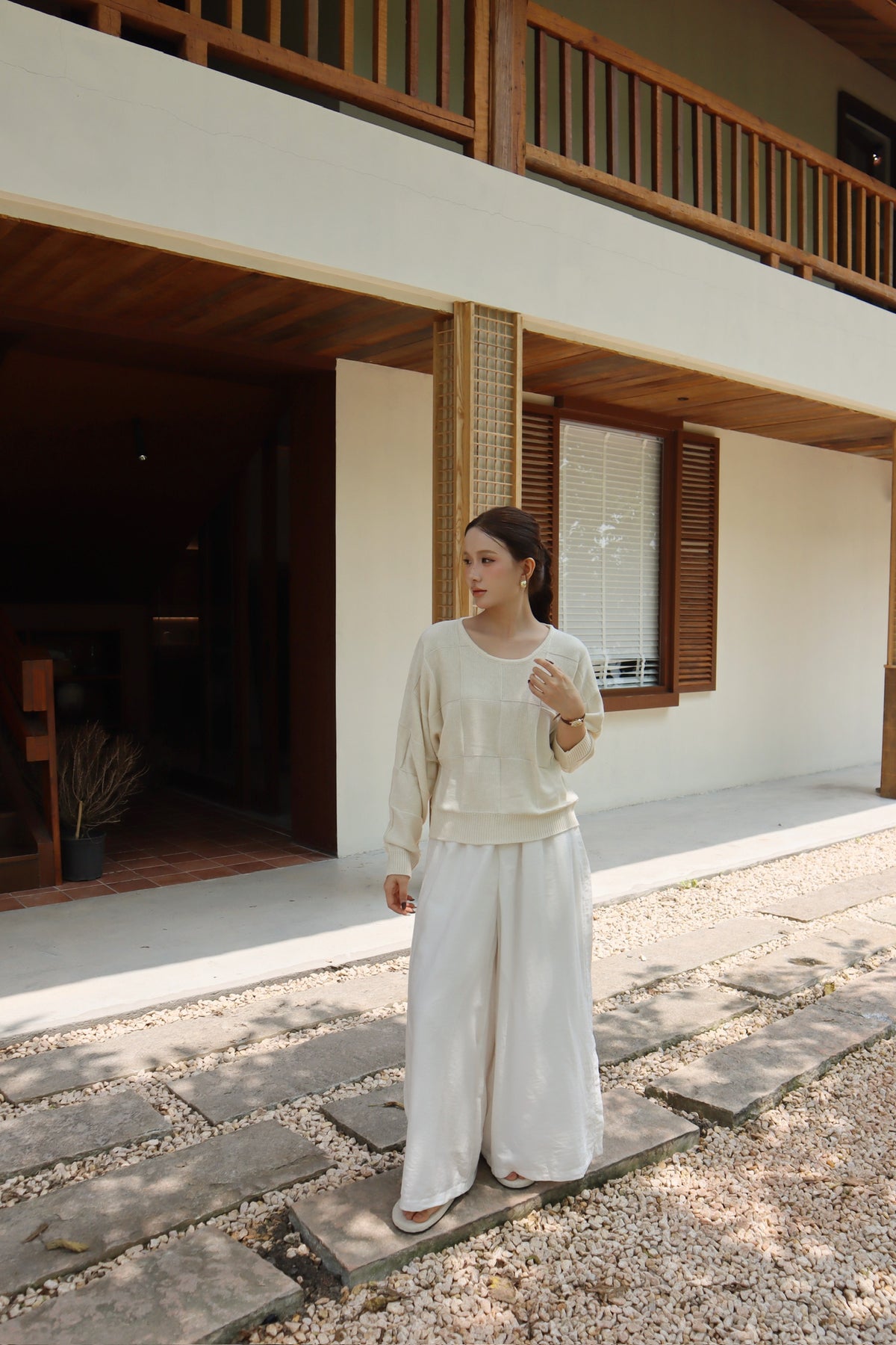 SUSA SWEATER TOP