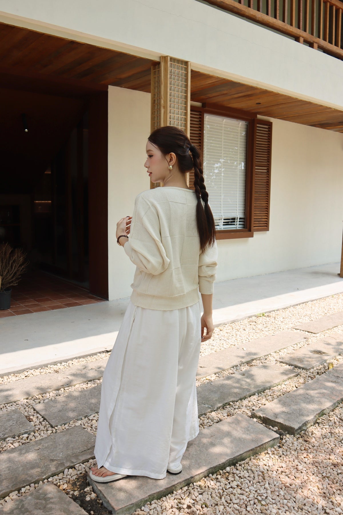 SUSA SWEATER TOP