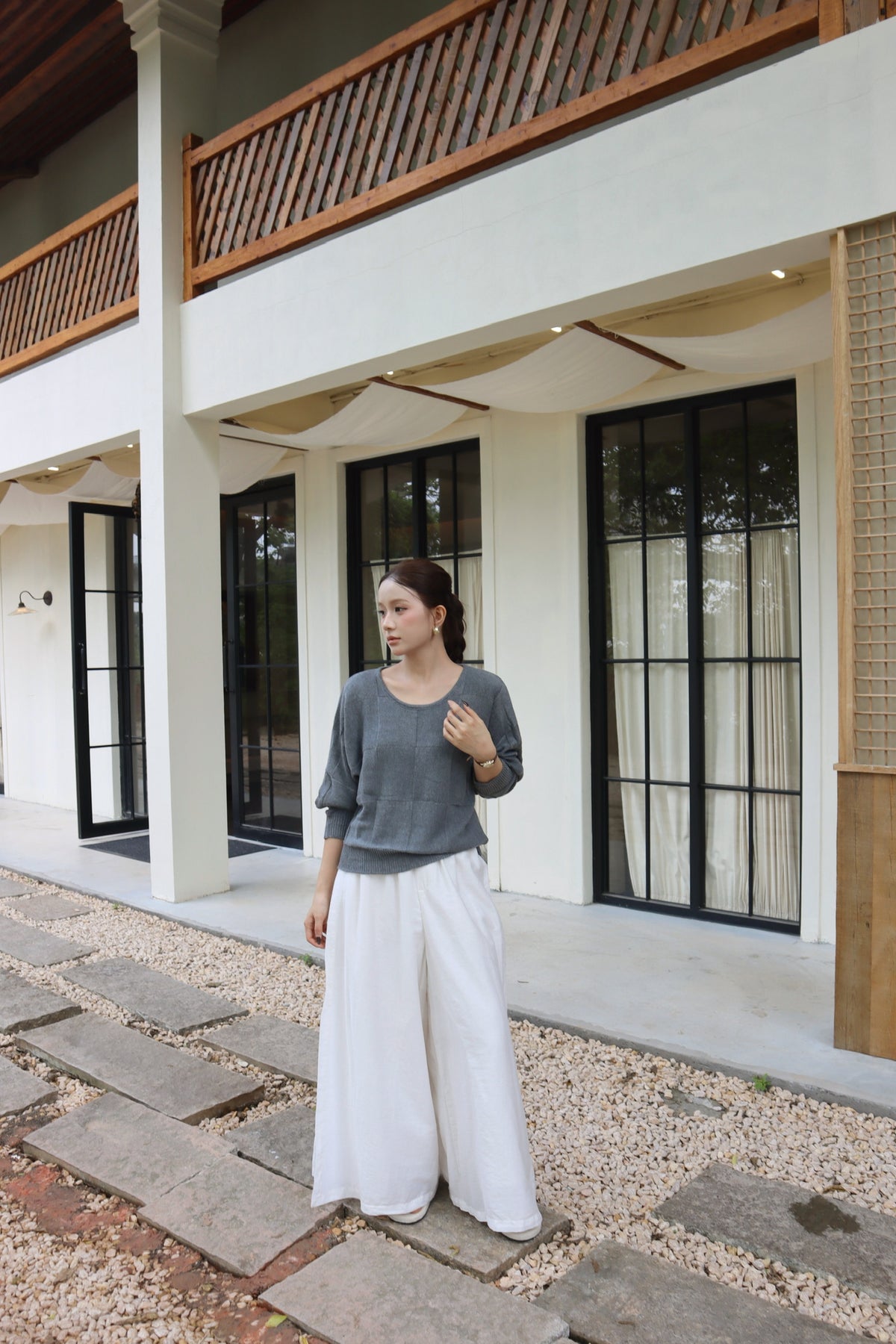 SUSA SWEATER TOP