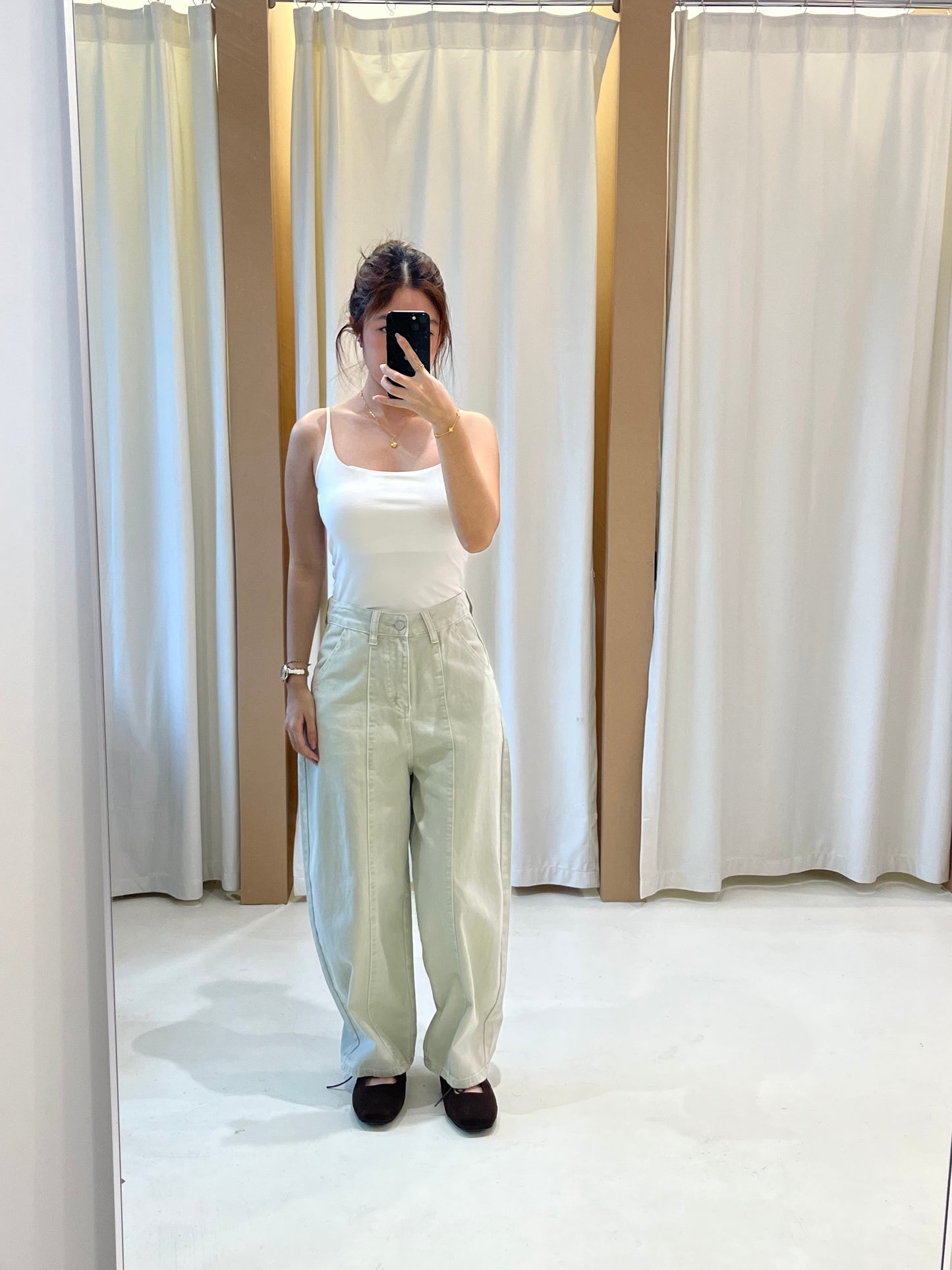 NELIA JEANS