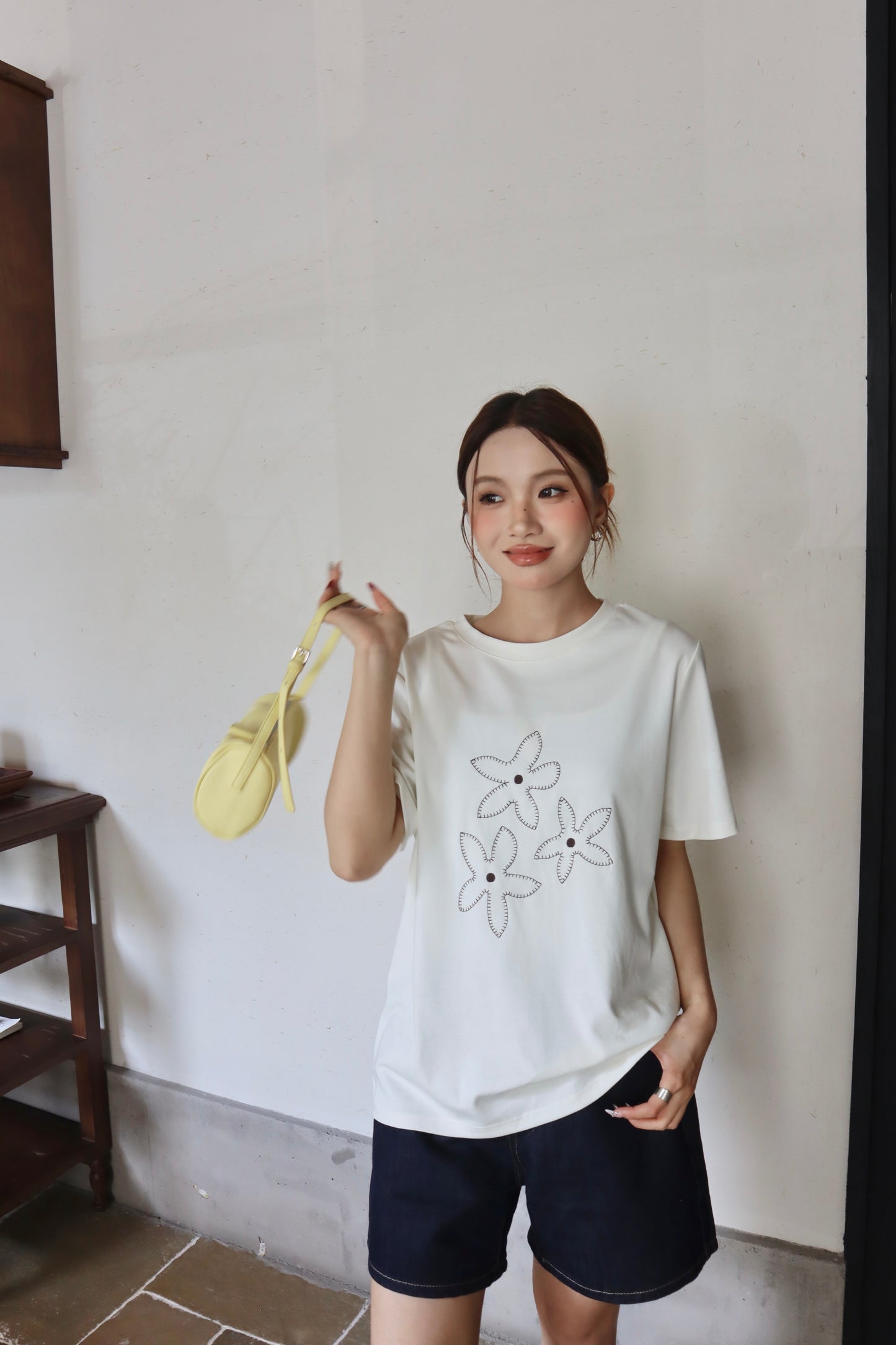 AMORA T-SHIRT