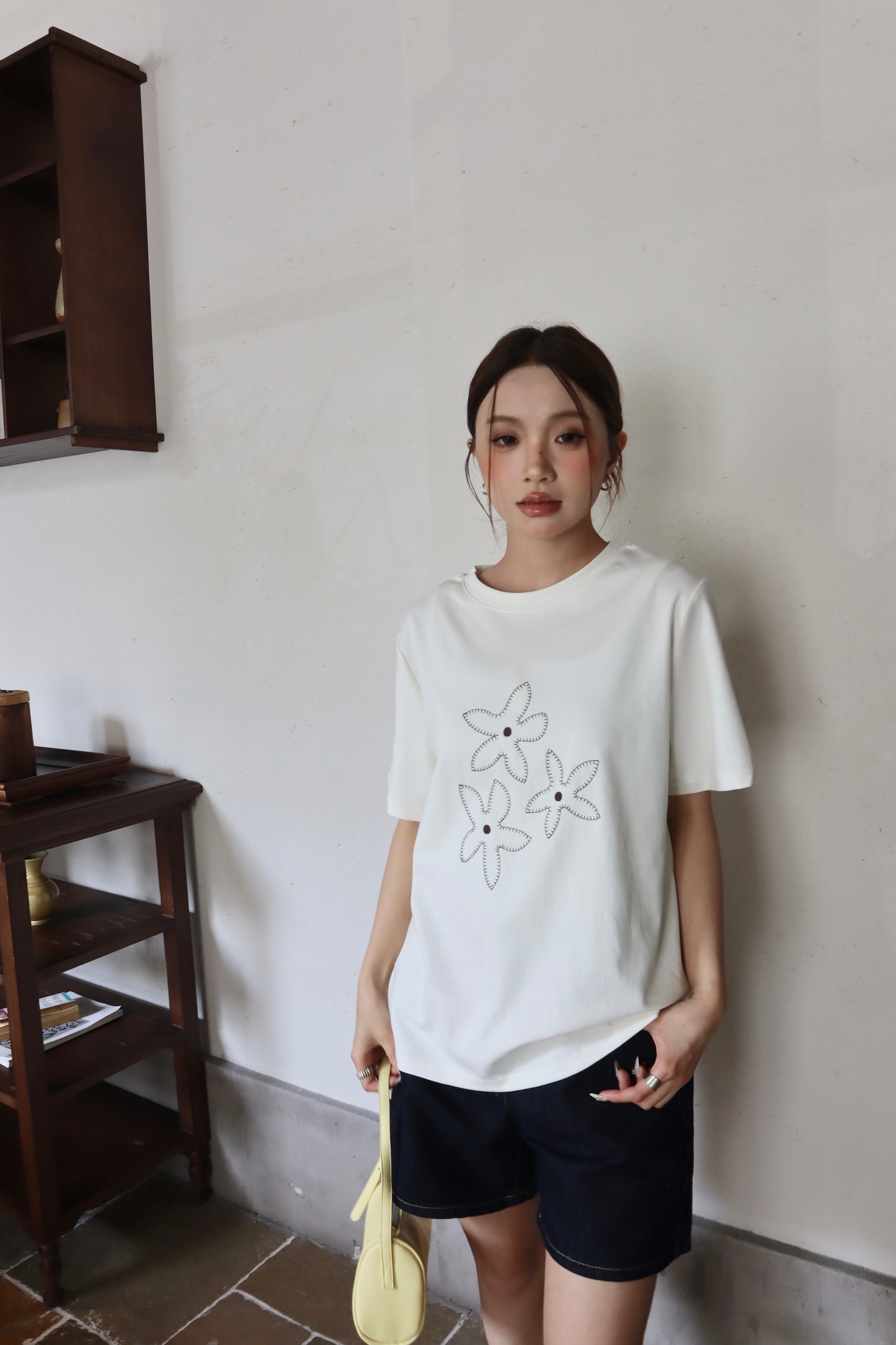 AMORA T-SHIRT